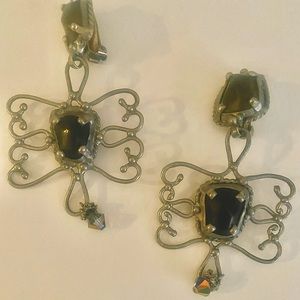 Dramatic Vamp Drop Earrings